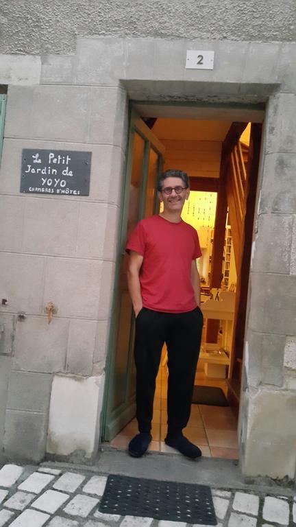 Le Petit Jardin Yoyo Hotel Monts Exterior photo